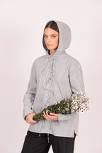 Camisa Beo (rayas grises con blanco)