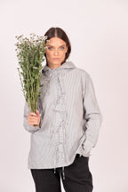 Camisa Beo (rayas grises con blanco)