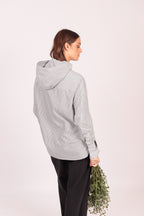 Camisa Beo (rayas grises con blanco)