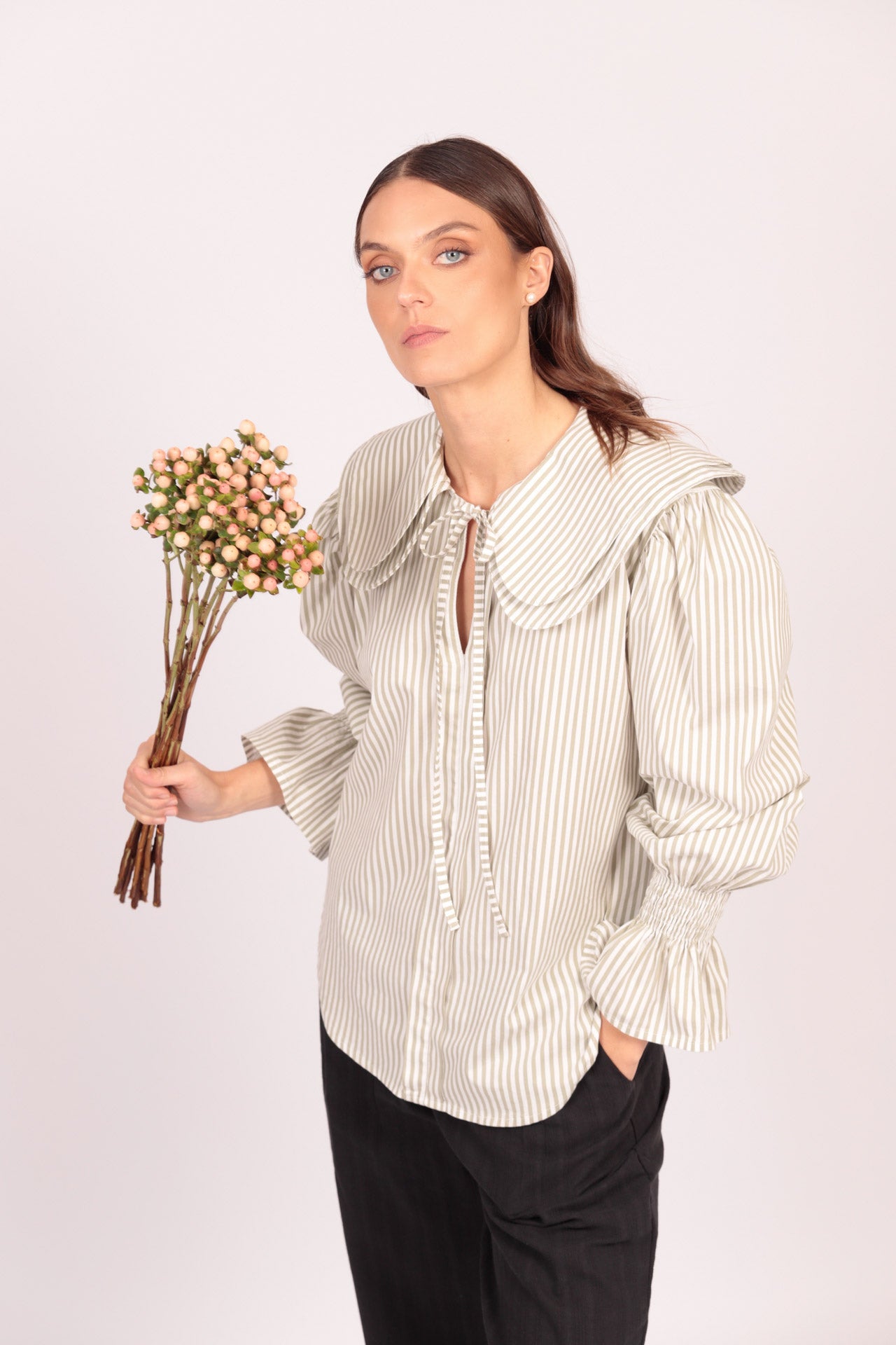 Camisa Naj (rayas pistacho con blanco)